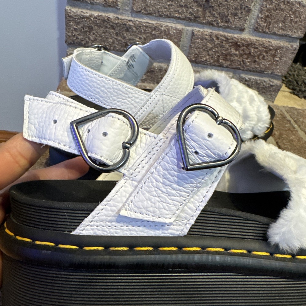 Dr. Martens Voss Quad Fluffy Sandals Women 8 White Heart Buckle Chunky Platform - Picture 6 of 16